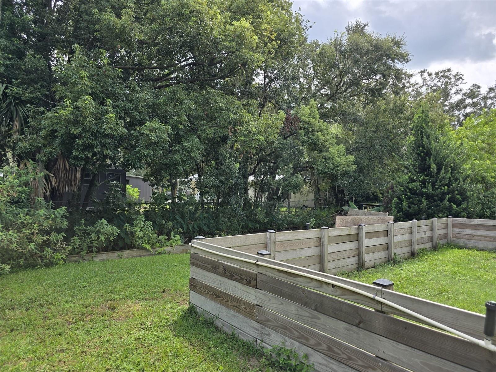 LAKE MARIANA ACRES - Residential