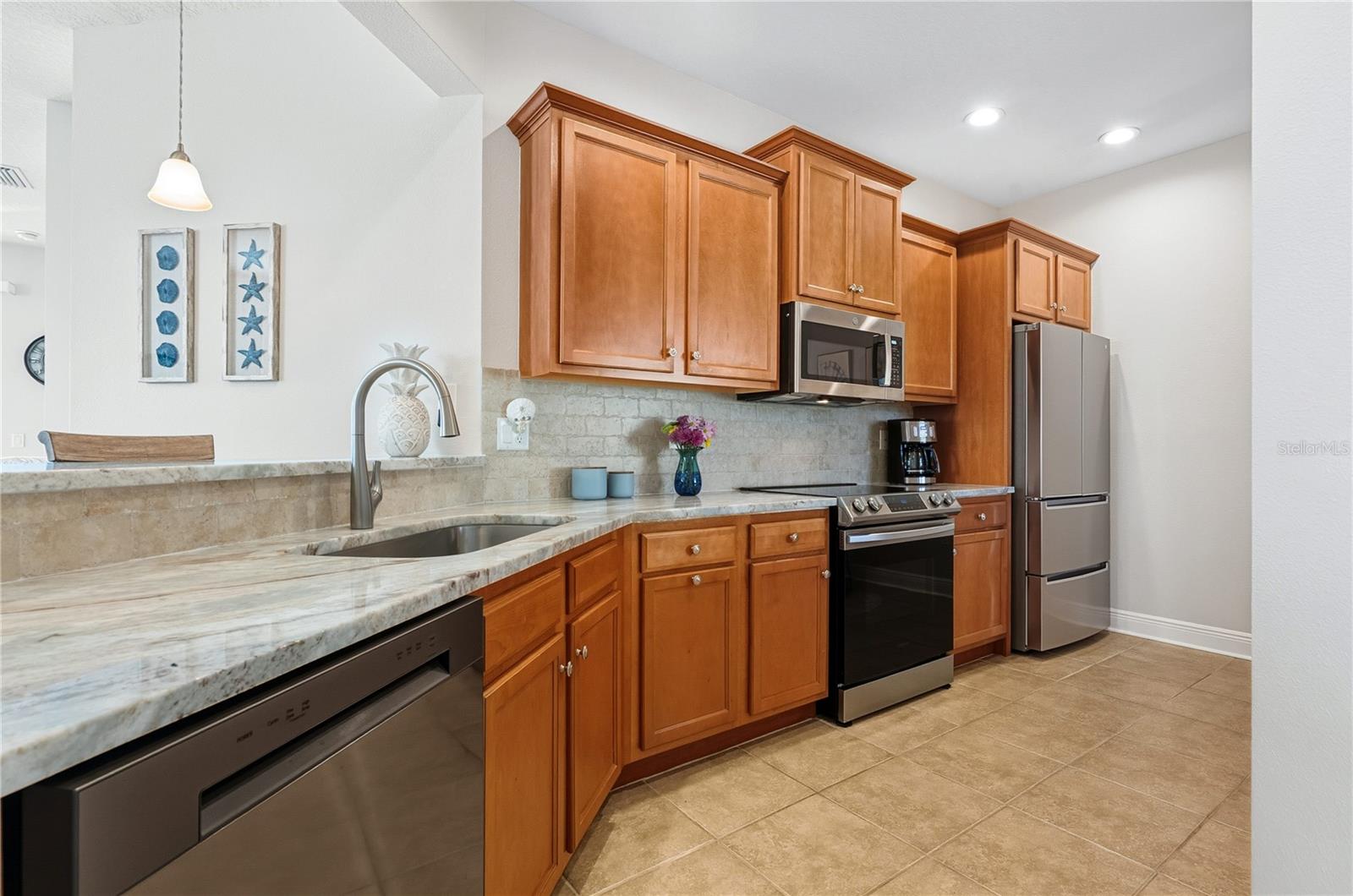 VENETIAN FALLS PH 3 - Residential