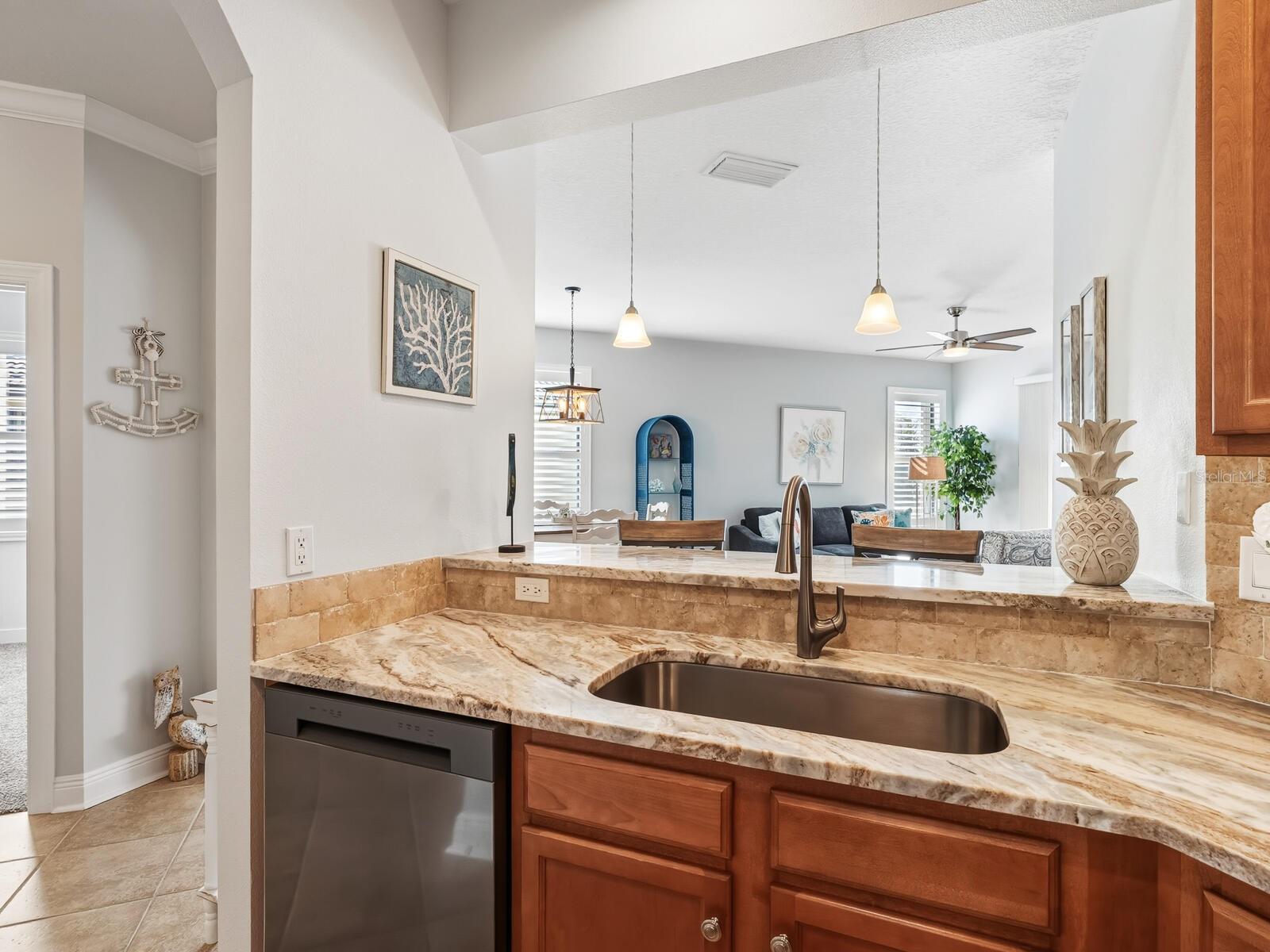 VENETIAN FALLS PH 3 - Residential