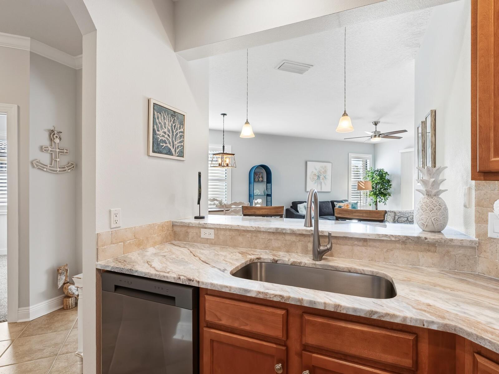 VENETIAN FALLS PH 3 - Residential