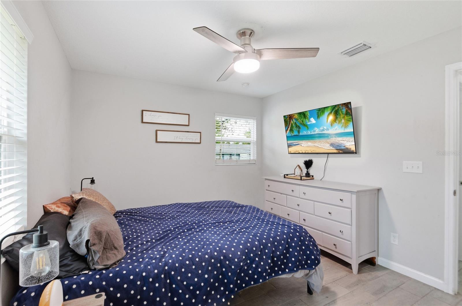 BREEZEWOOD - Residential