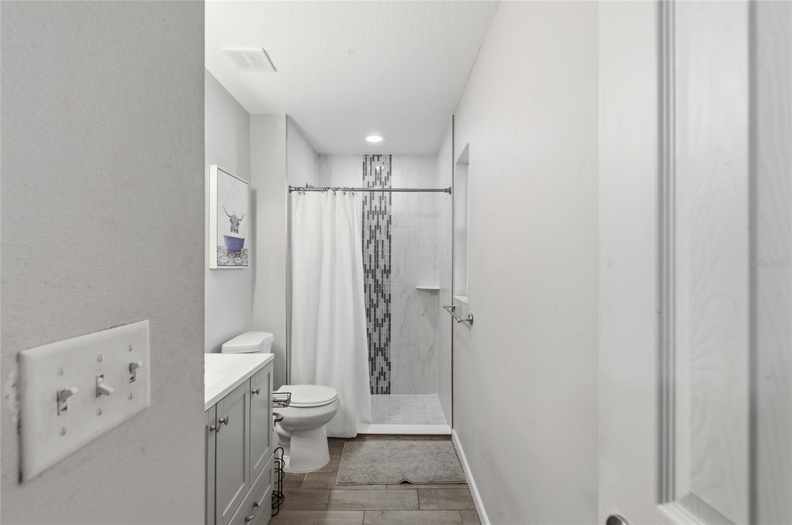 BREEZEWOOD - Residential