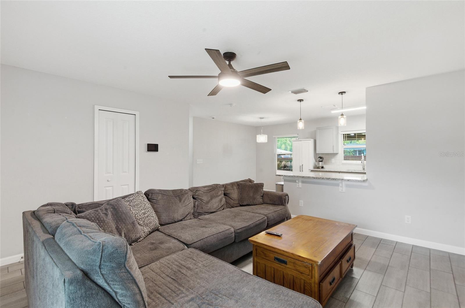 BREEZEWOOD - Residential