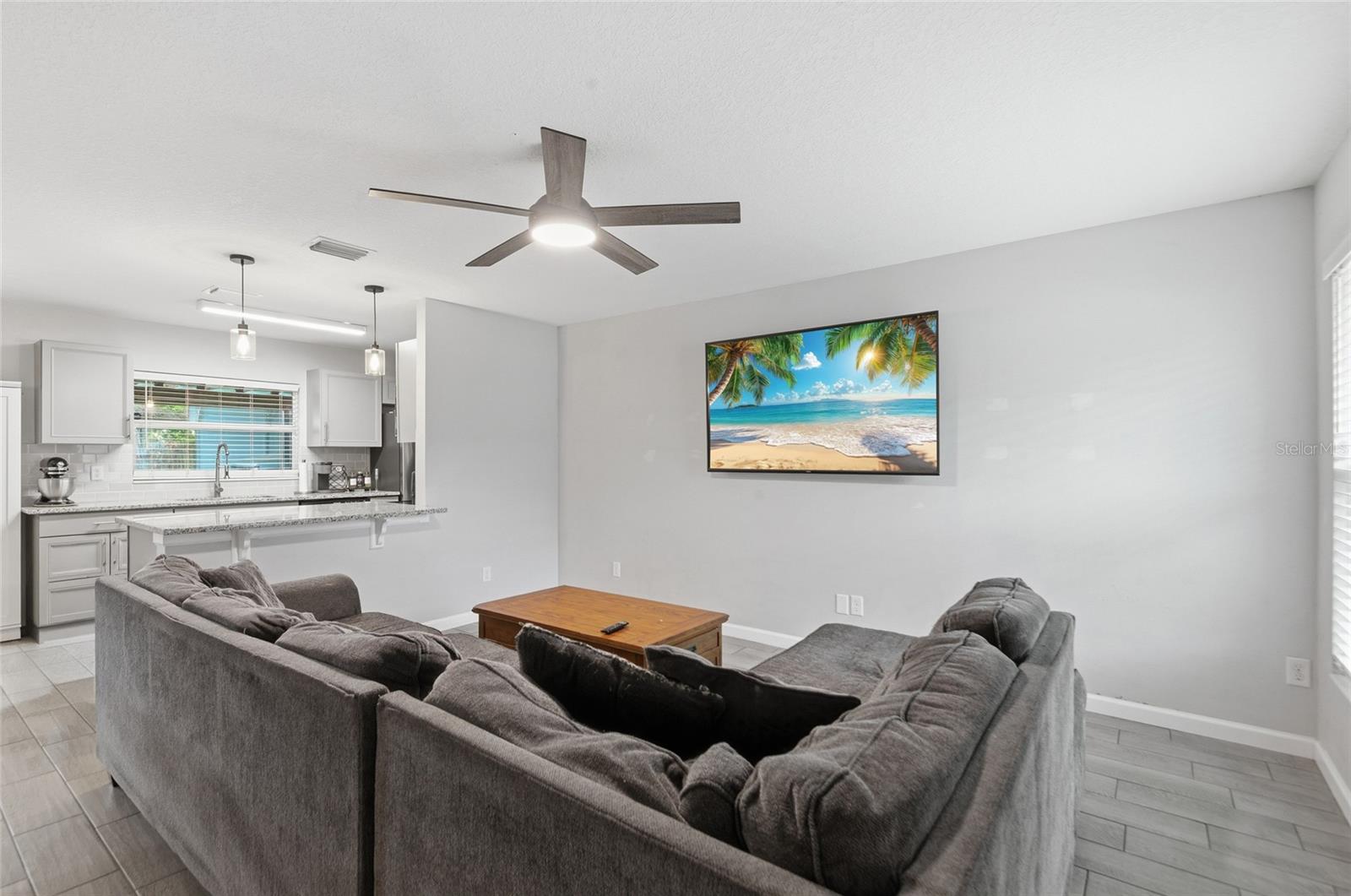 BREEZEWOOD - Residential