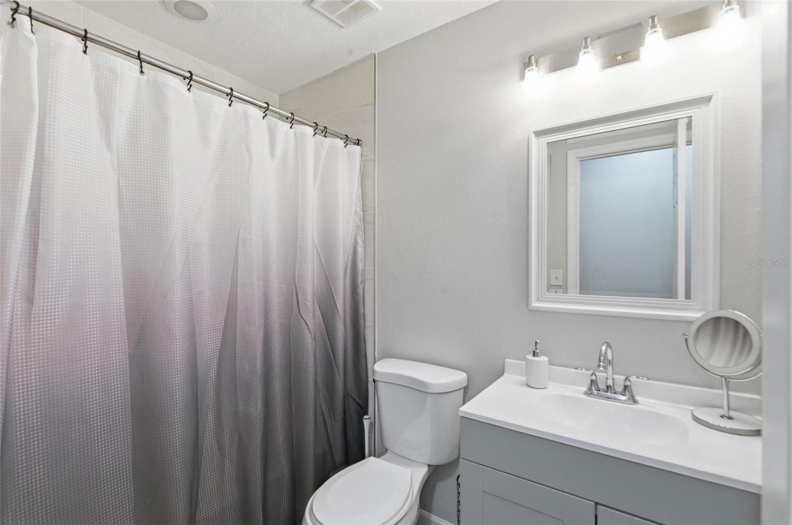 BREEZEWOOD - Residential