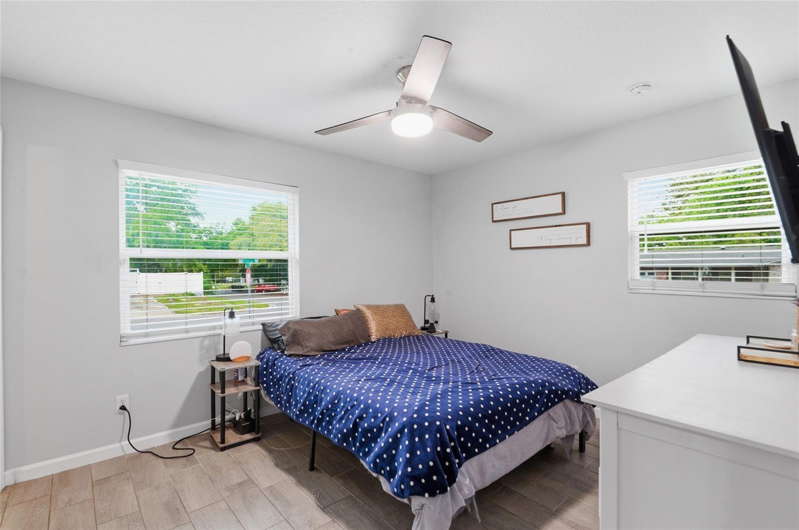 BREEZEWOOD - Residential