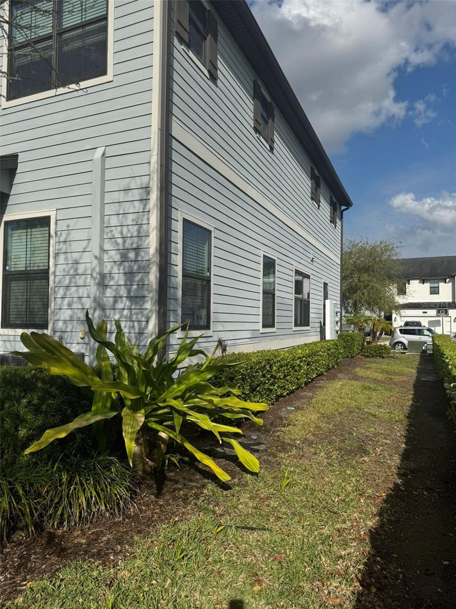 TRAILS/MOSS PARK - Residential Lease