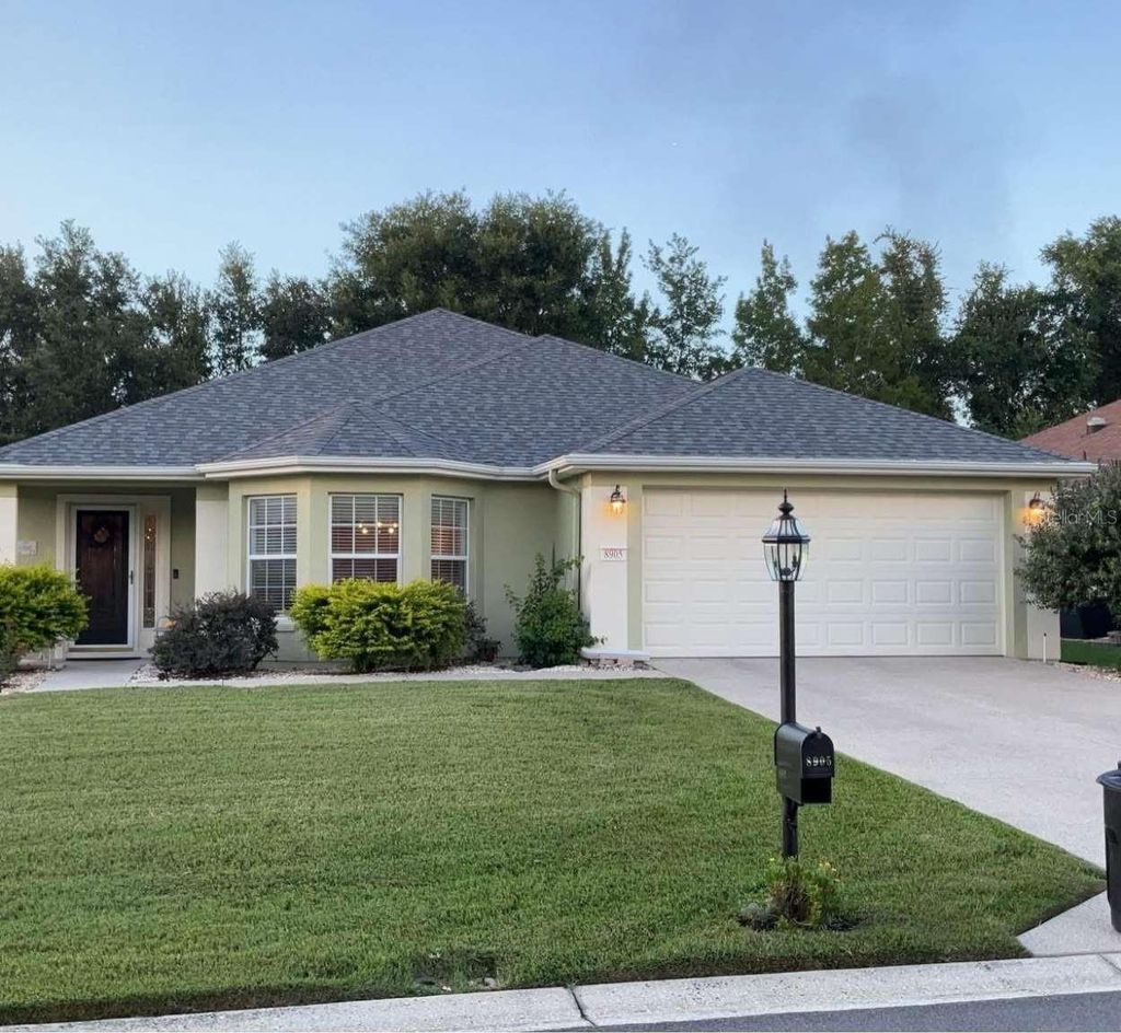 Photo of 8905 SE 130th Loop, Summerfield, FL 34491 (MLS # TB8441292)