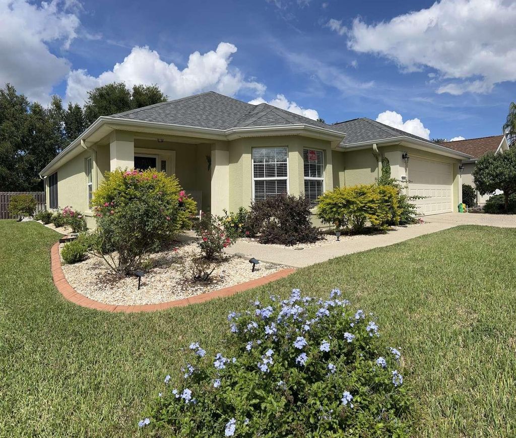 Photo of 8905 SE 130th Loop, Summerfield, FL 34491 (MLS # TB8441292)