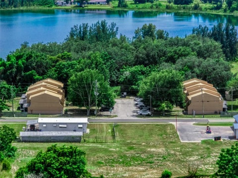 Photo of 1001 S Lake Anoka Boulevard, Avon Park, FL 33825 (MLS # OM731376)