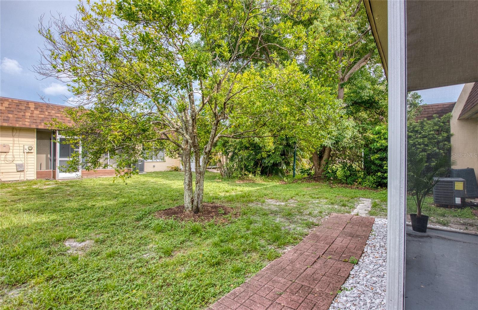 BENT TREE - Residential Lease