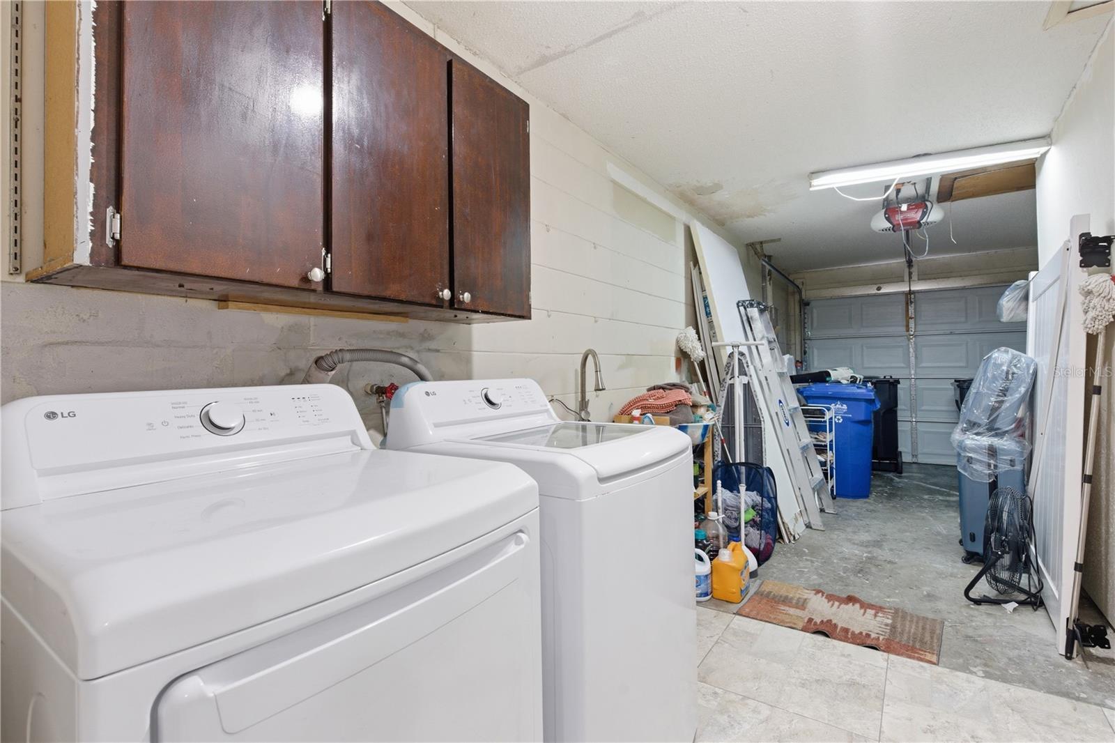 CEDAR CREEK AT COUNTRY RUN PHA - Residential