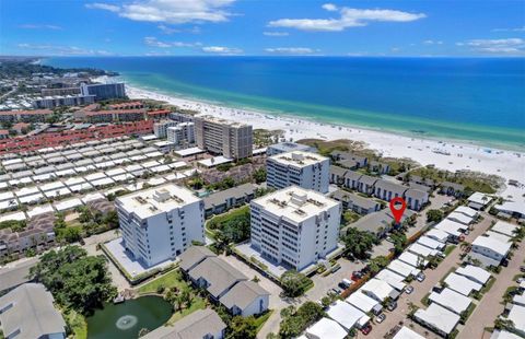 Photo of 1036 W Peppertree Lane #113B, Sarasota, FL 34242 (MLS # A4680197)