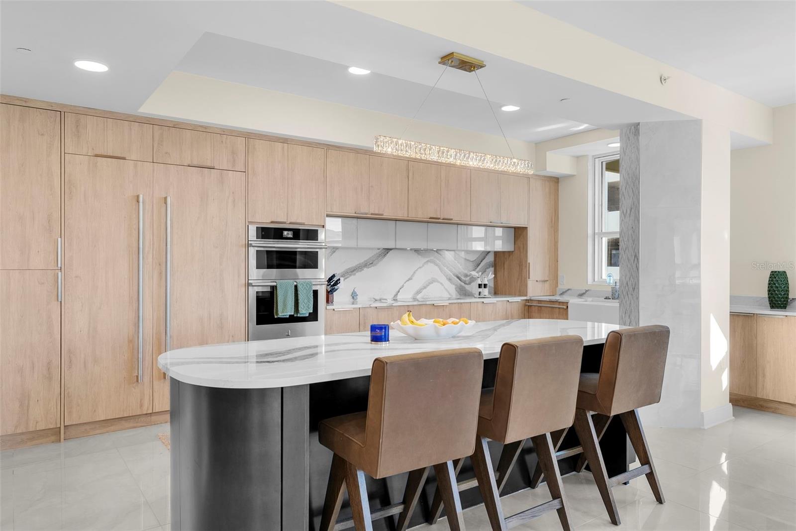 THE PLAZA HARBOUR ISLAND A CON - Residential