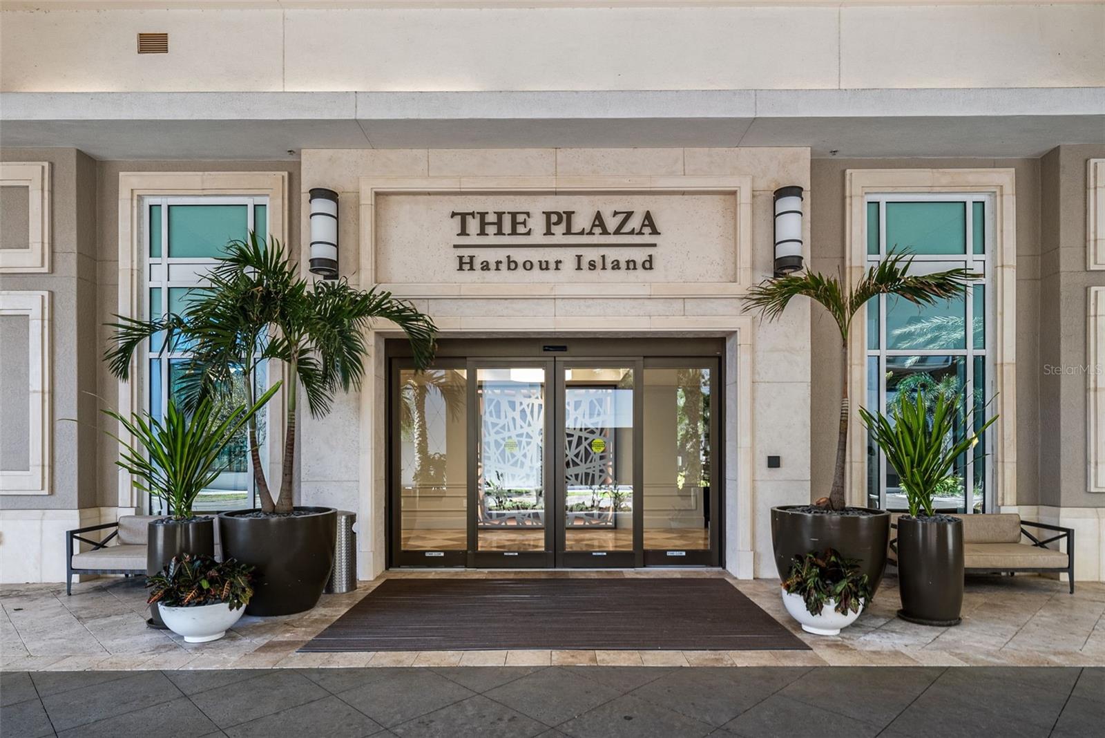 THE PLAZA HARBOUR ISLAND A CON - Residential