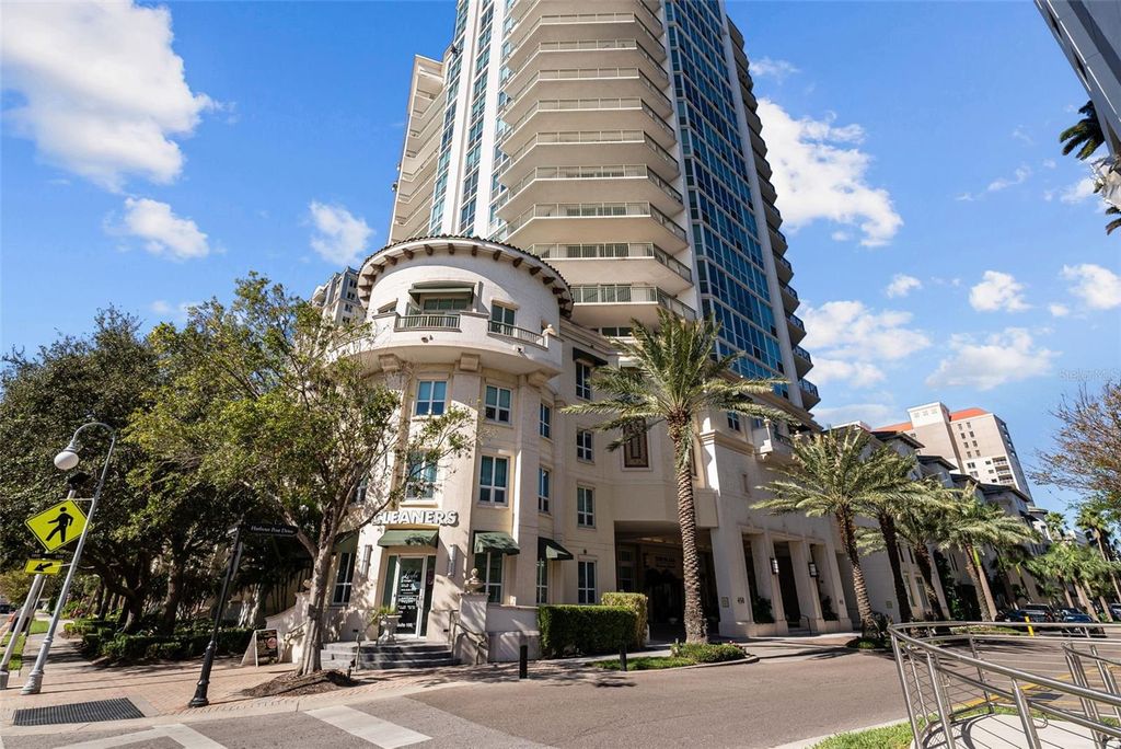 Photo of 450 Knights Run Avenue #405, Tampa, FL 33602 (MLS # TB8441673)