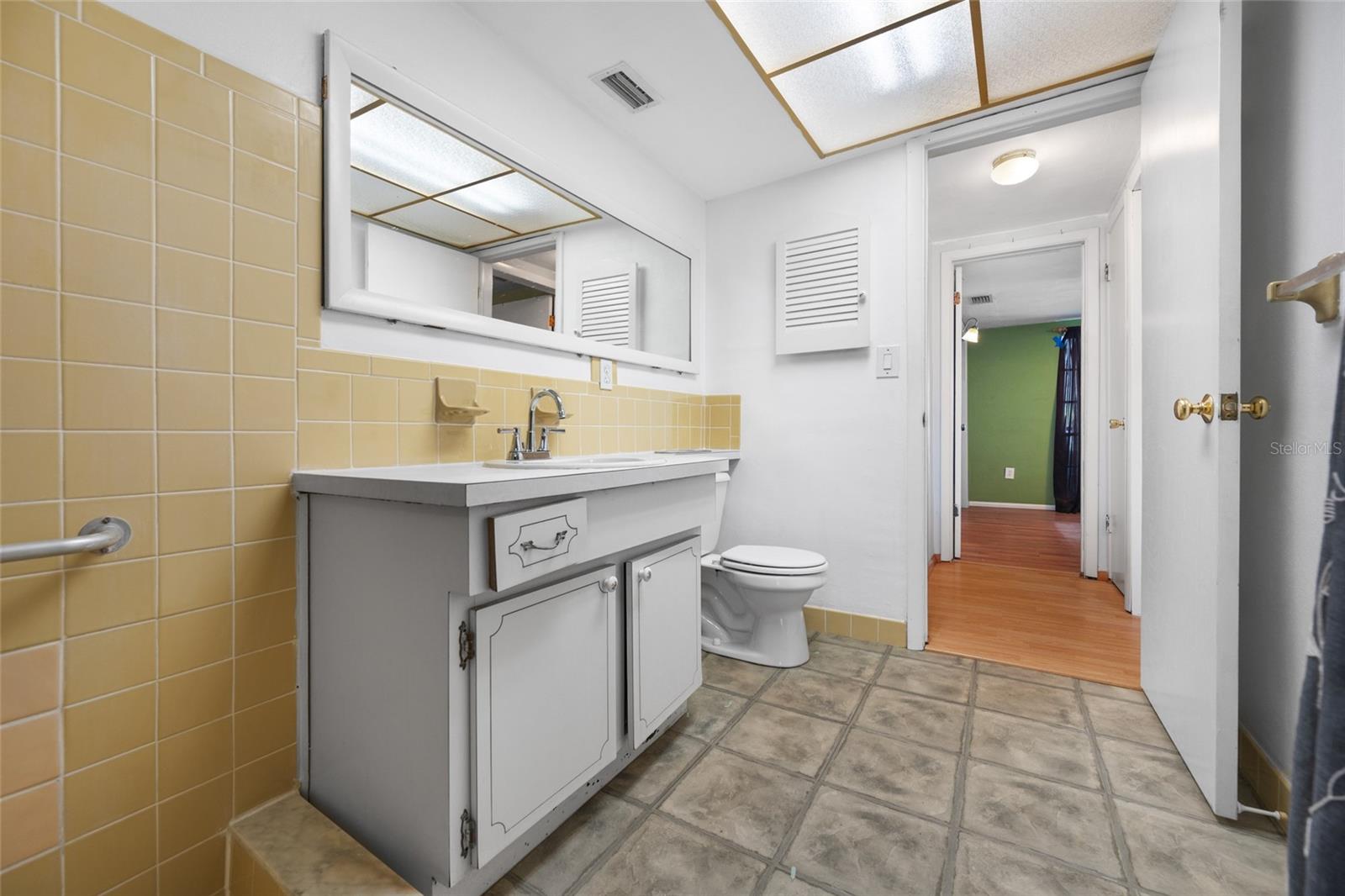 BEACON WOODS VILLAGE - Residential