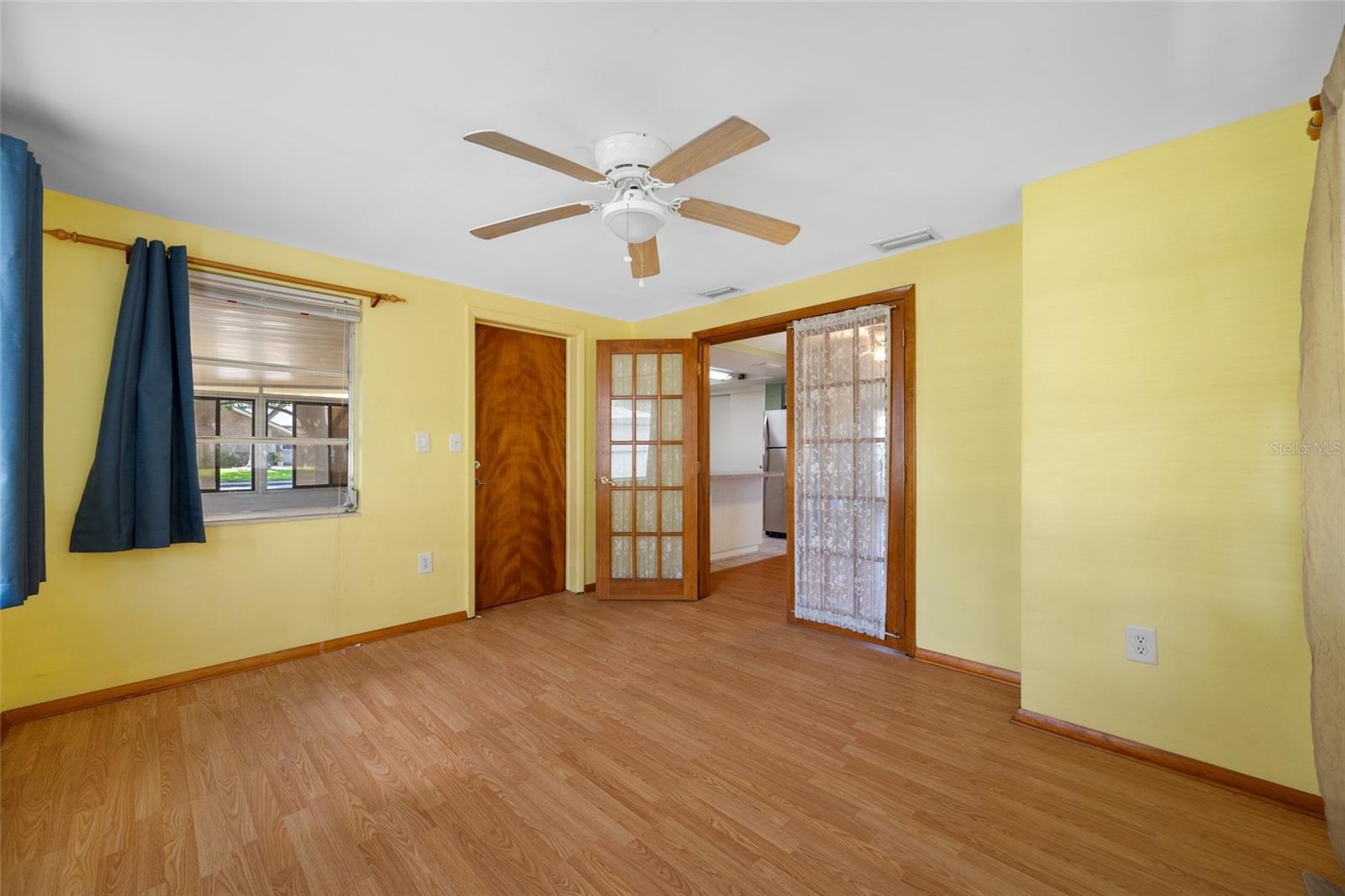 BEACON WOODS VILLAGE - Residential