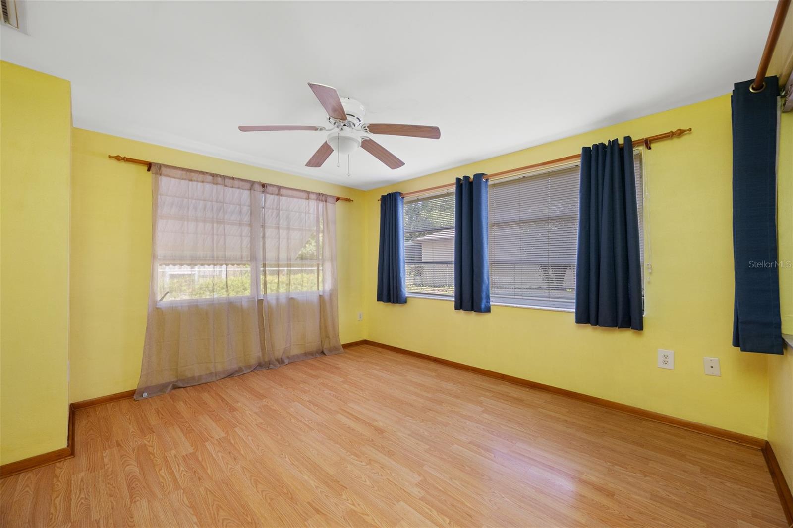 BEACON WOODS VILLAGE - Residential