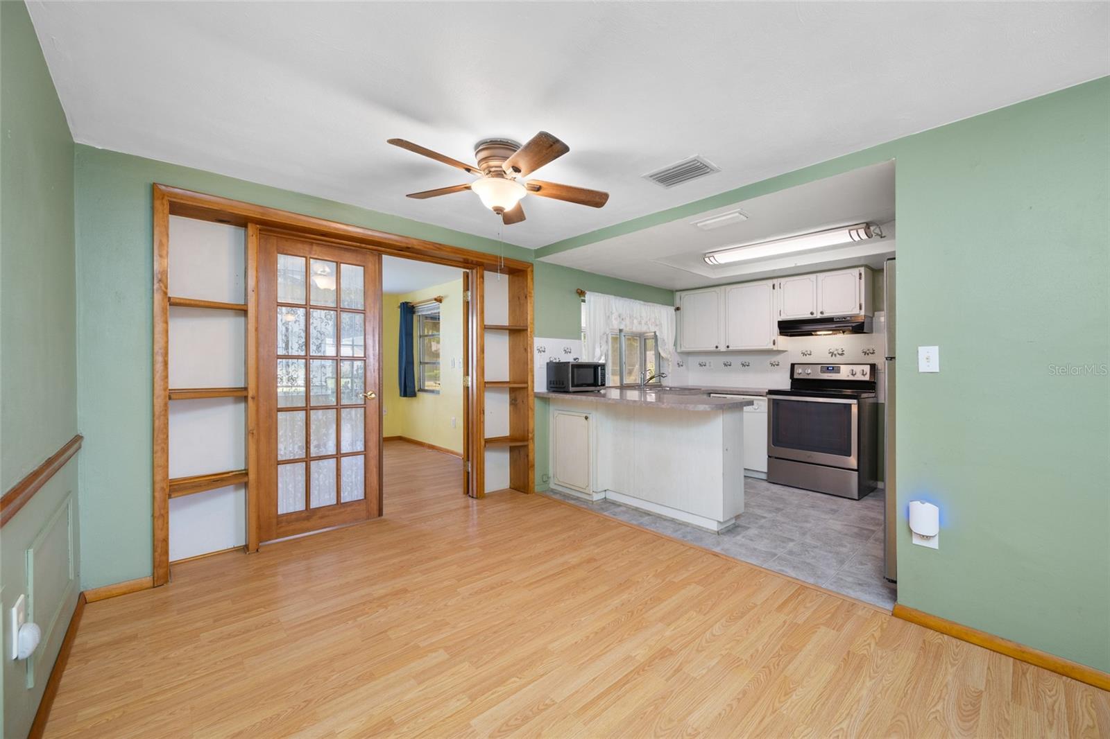 BEACON WOODS VILLAGE - Residential