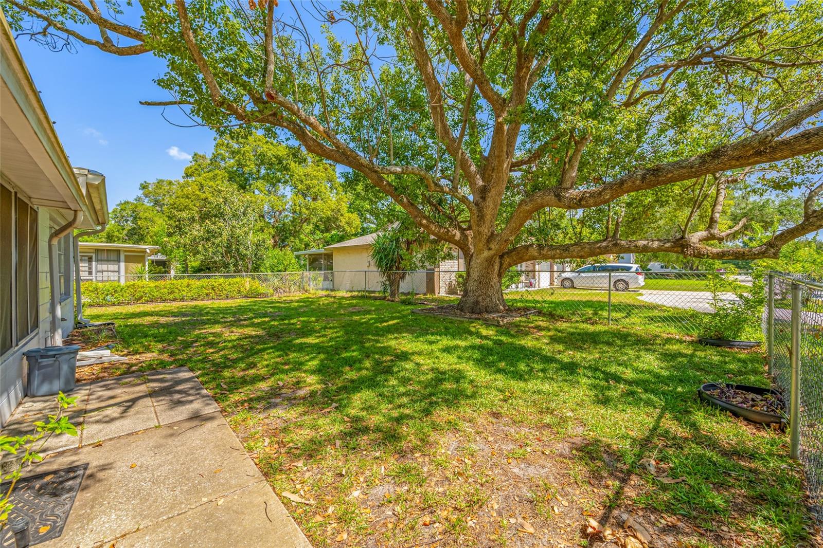 BEACON WOODS VILLAGE - Residential