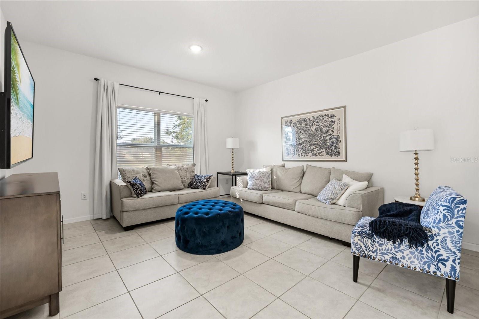 RIDGE/HLND MDWS - Residential