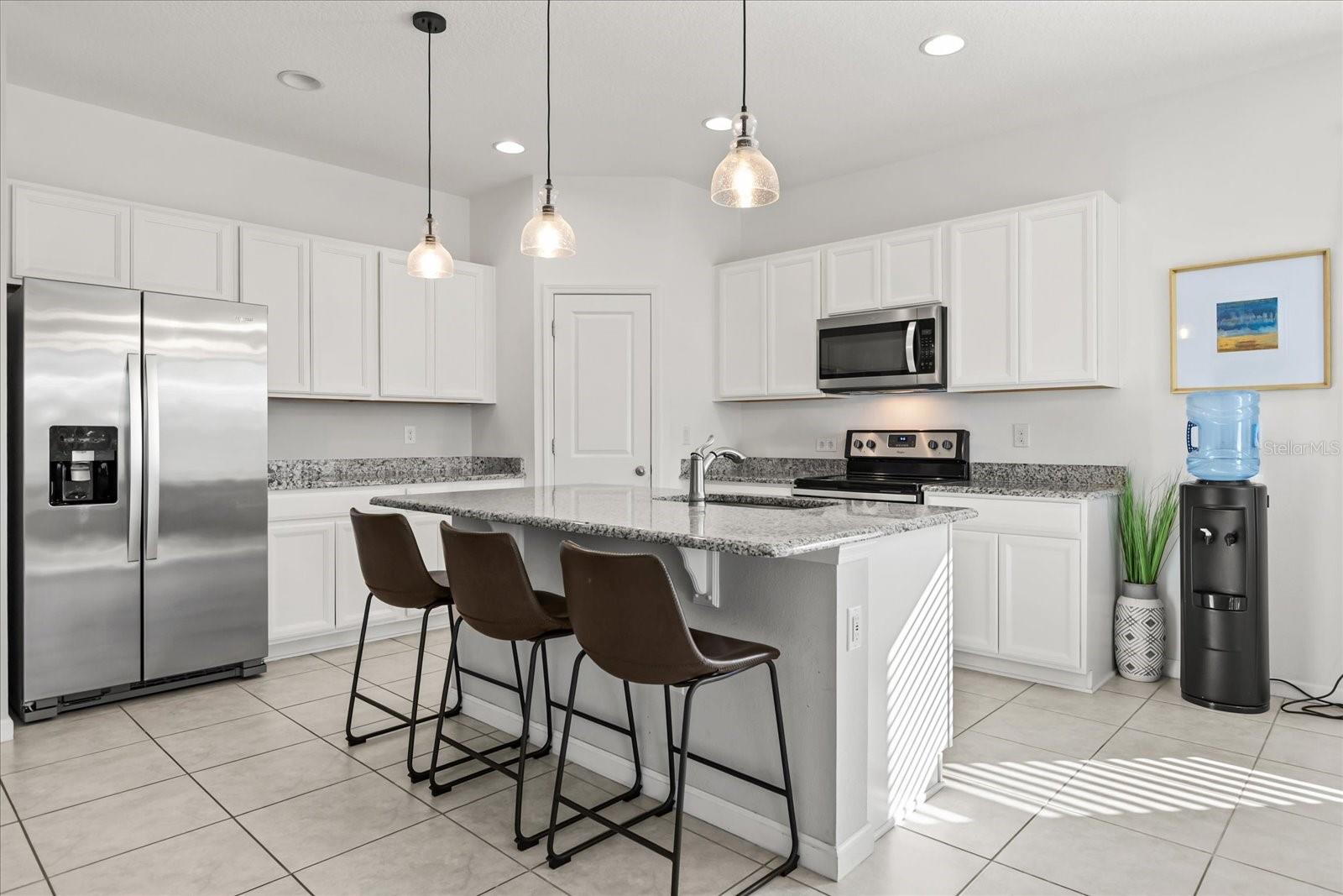 RIDGE/HLND MDWS - Residential