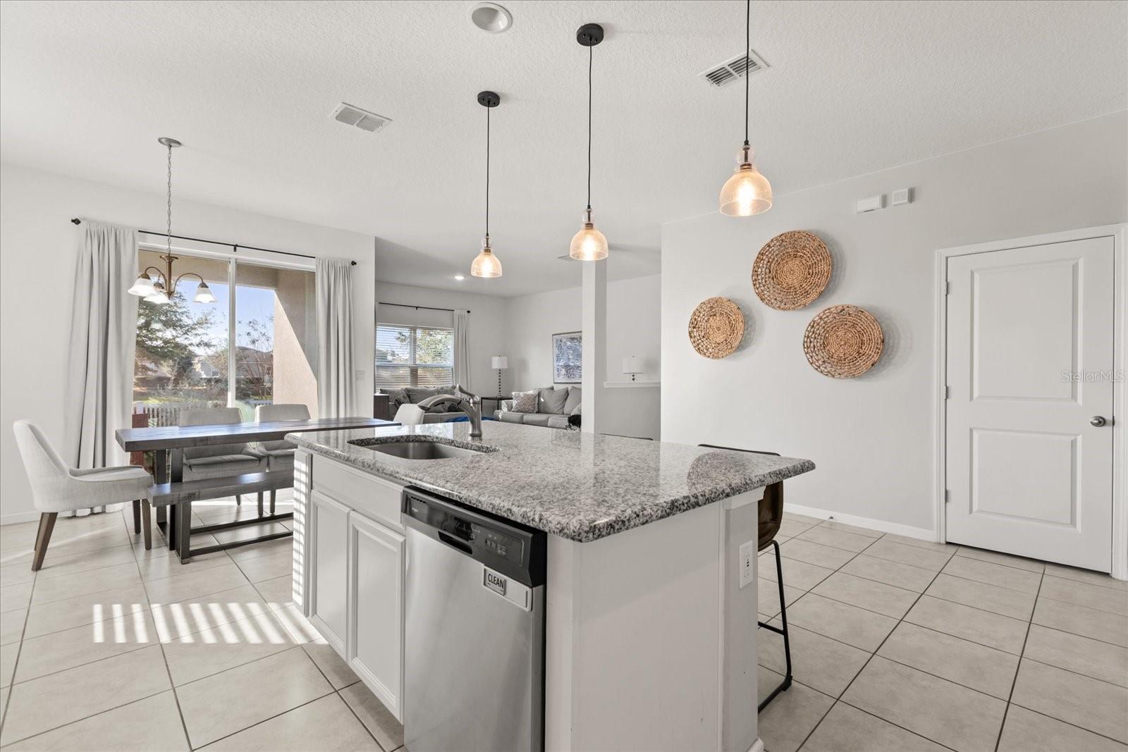 RIDGE/HLND MDWS - Residential