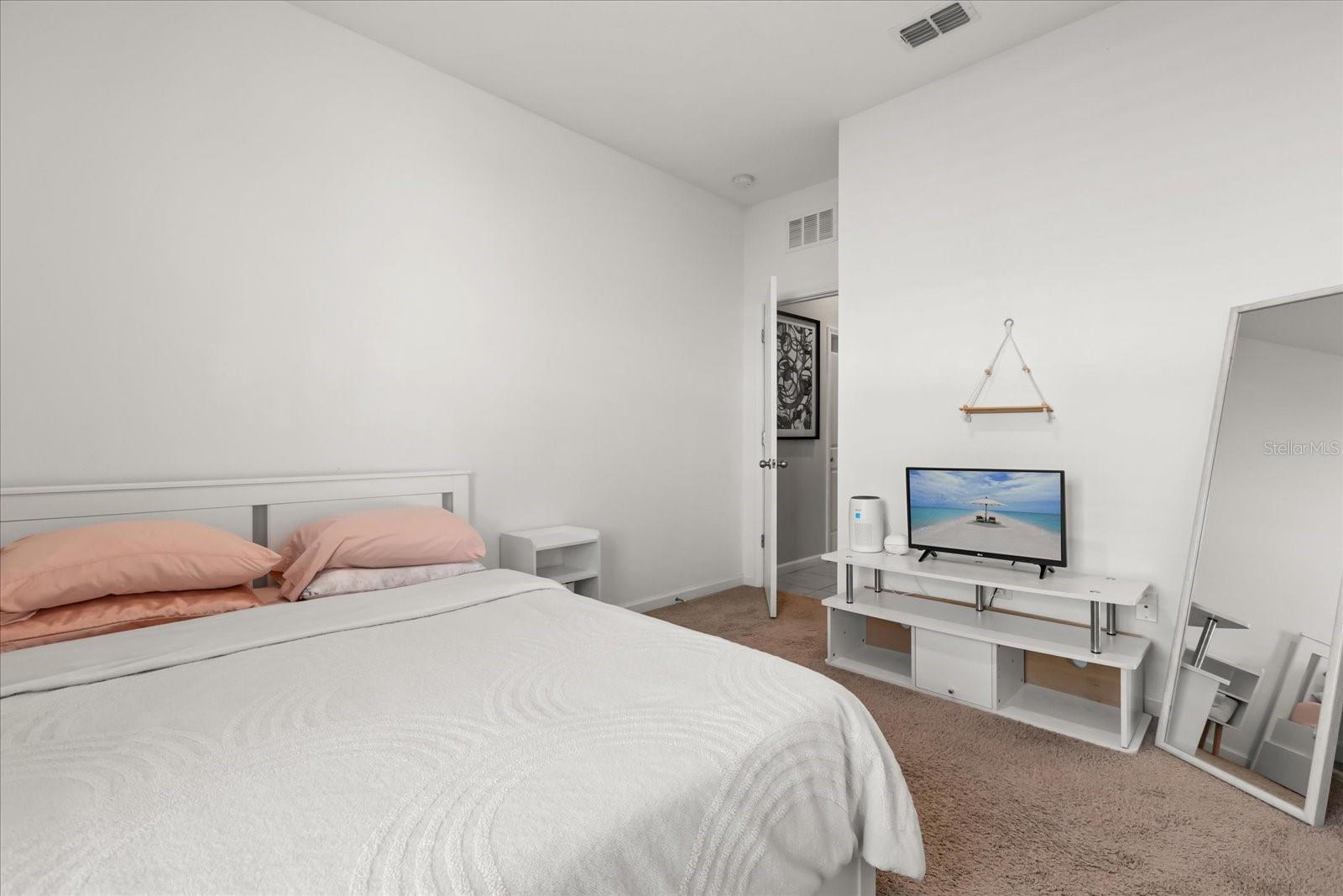 RIDGE/HLND MDWS - Residential