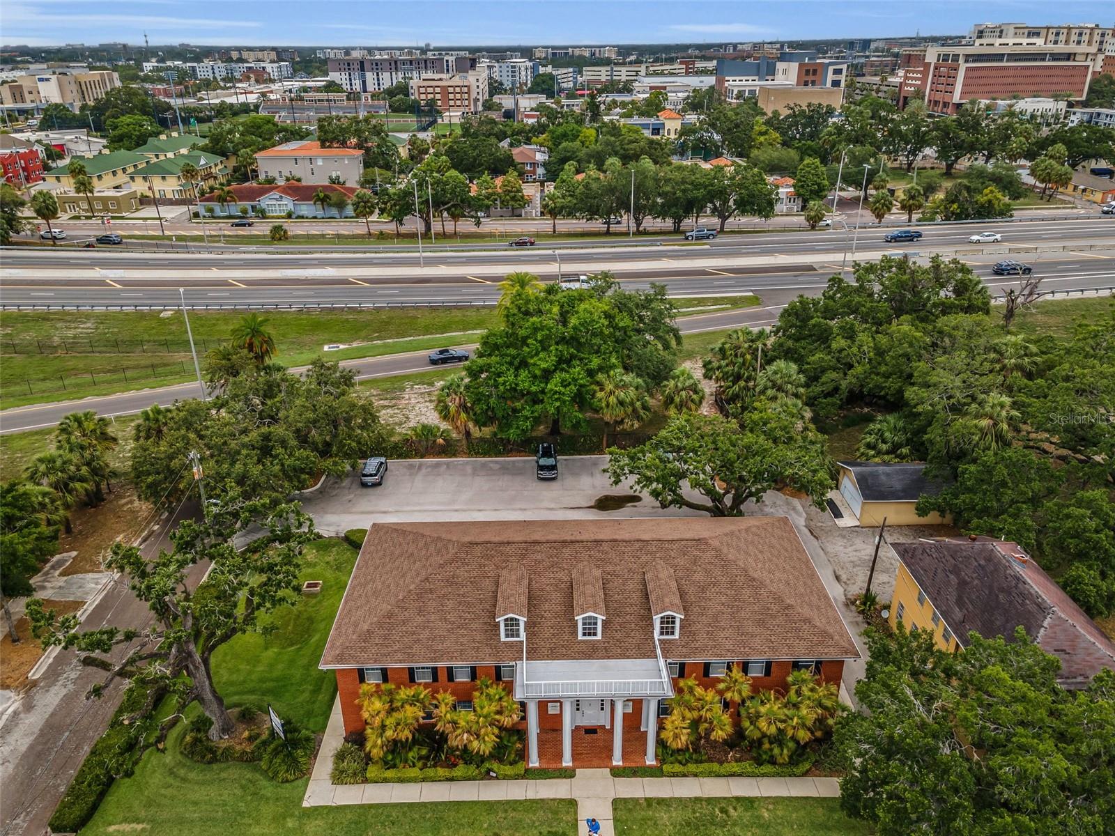 1003, 1005, 1009 W PLATT STREET