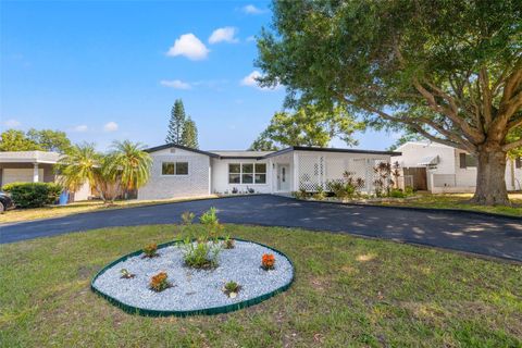 A home in SEMINOLE