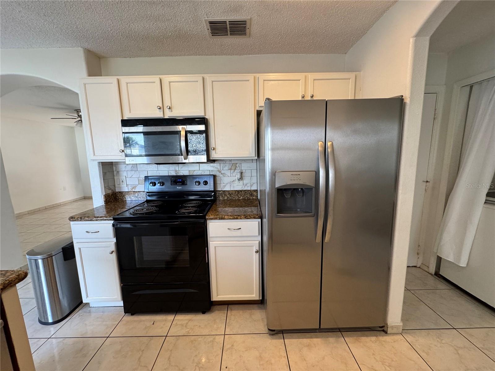 PEBBLE CREEK PH 02 - Residential Lease