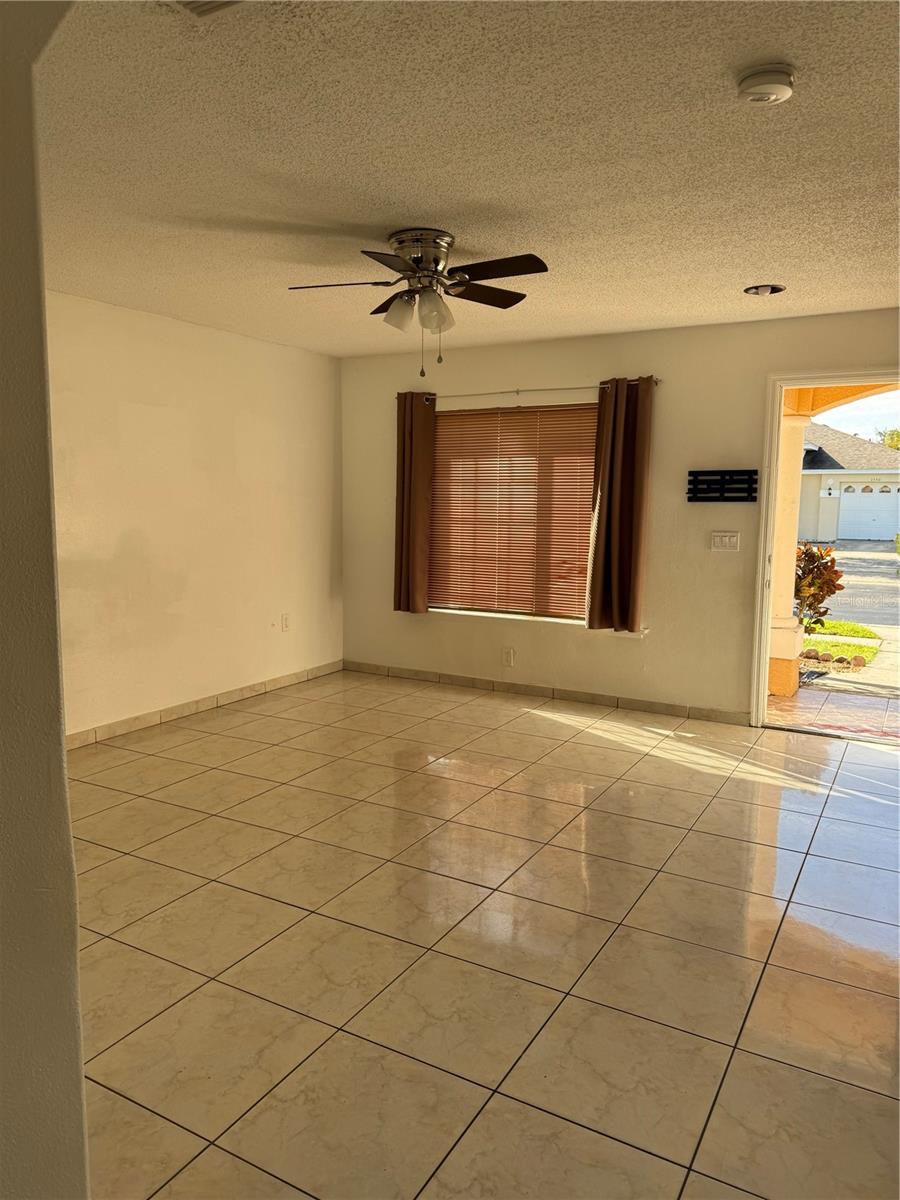 PEBBLE CREEK PH 02 - Residential Lease