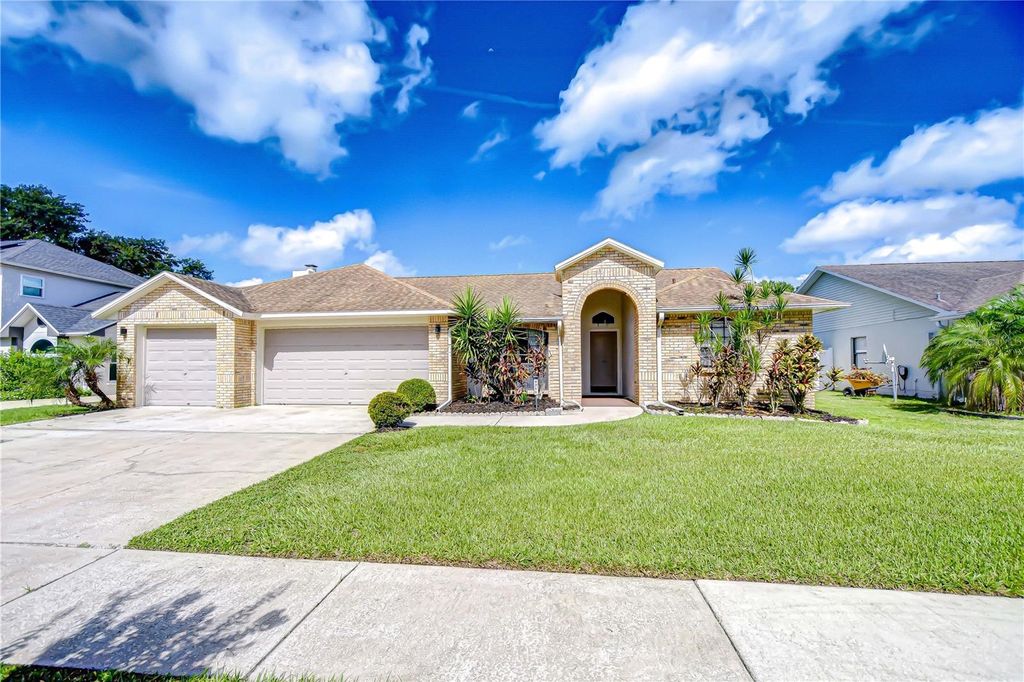 Photo of 4211 Elba Place, Valrico, FL 33596 (MLS # TB8395594)