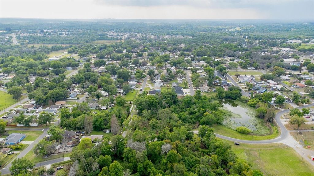 Photo of N Seminole Lake Blvd, Plant City, FL 33563 (MLS # O6399205)