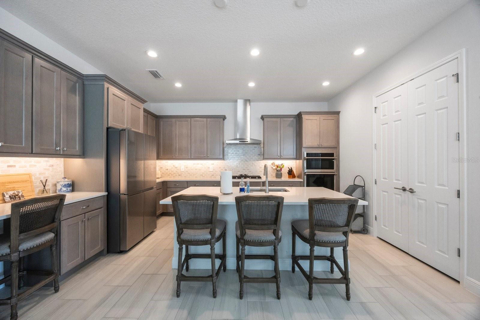 LEGENDS BAY - Residential Lease