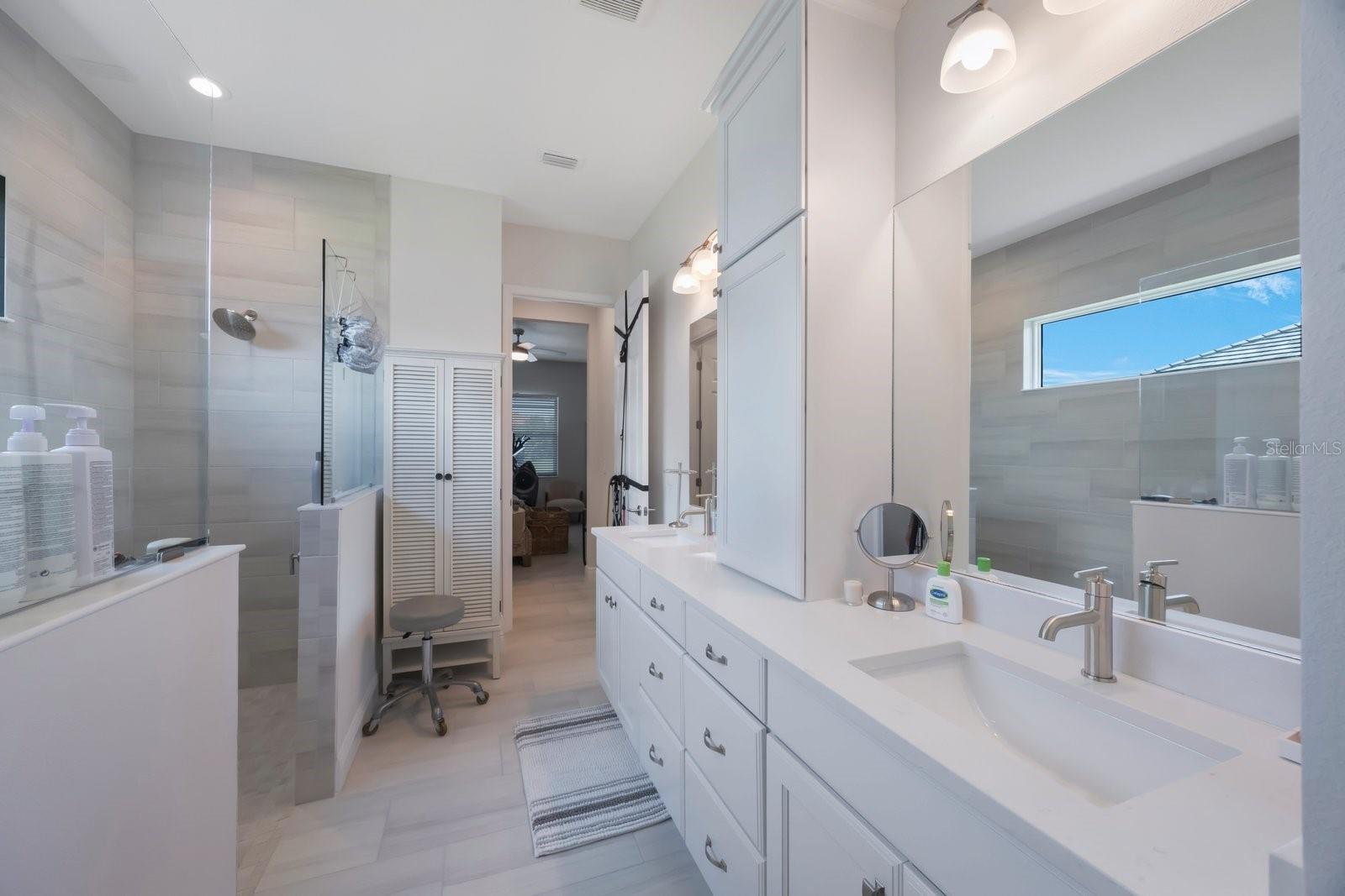 LEGENDS BAY - Residential Lease