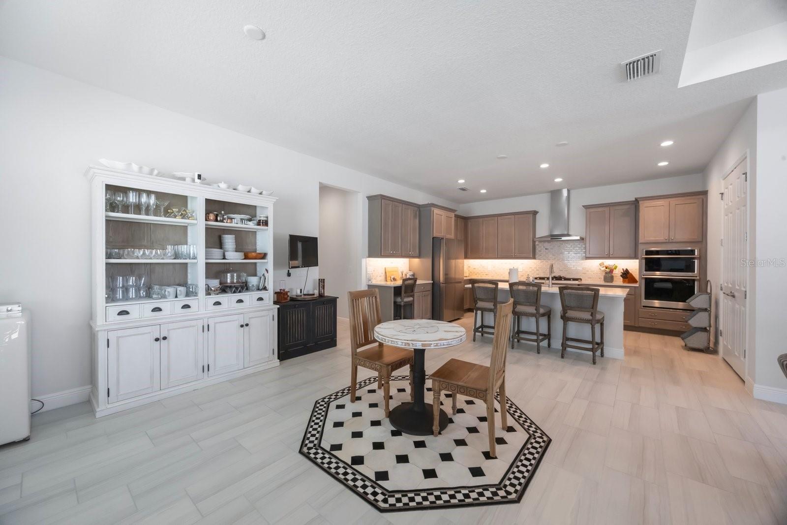 LEGENDS BAY - Residential Lease