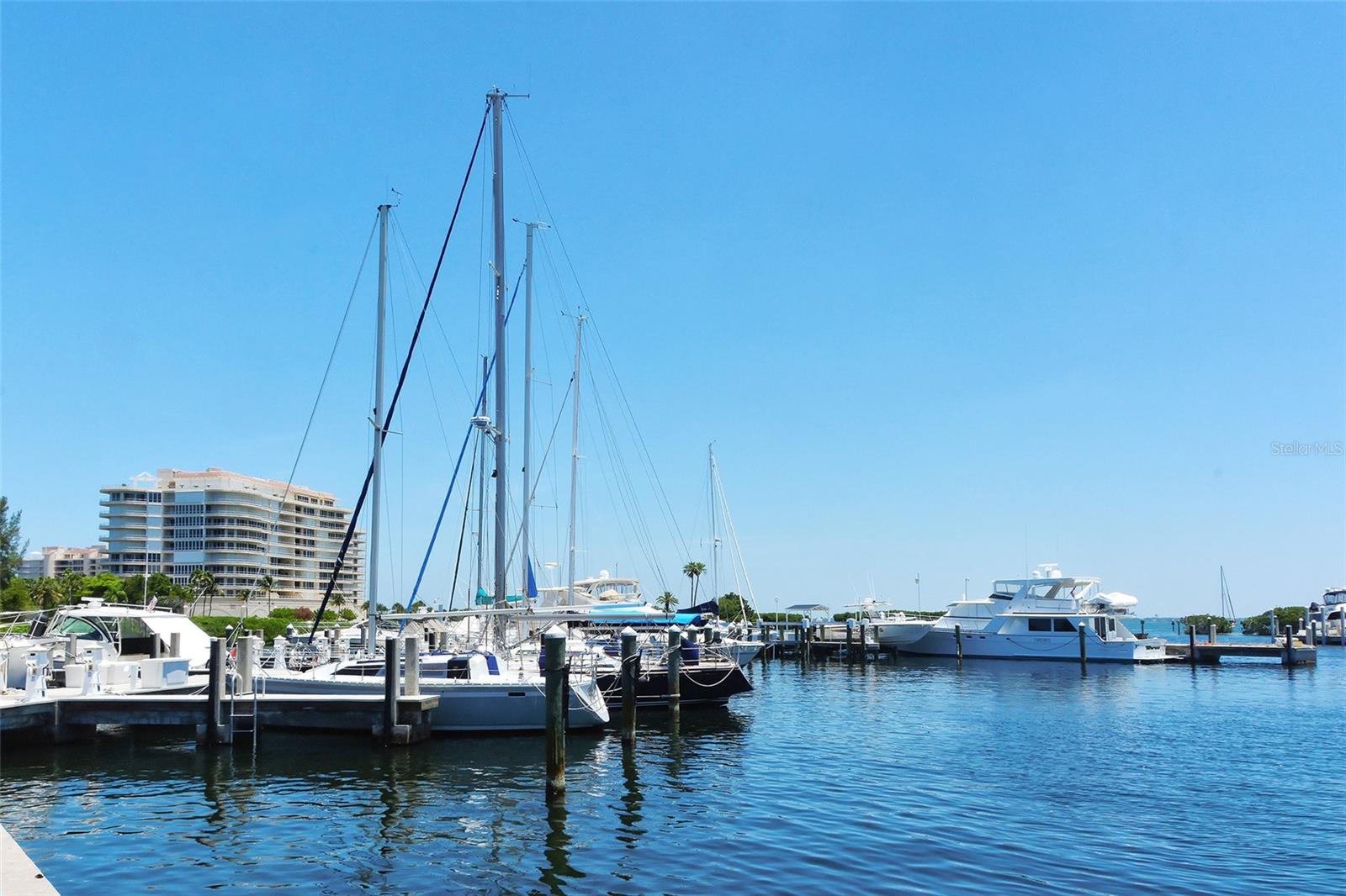 GRAND BAY 6 - Residential