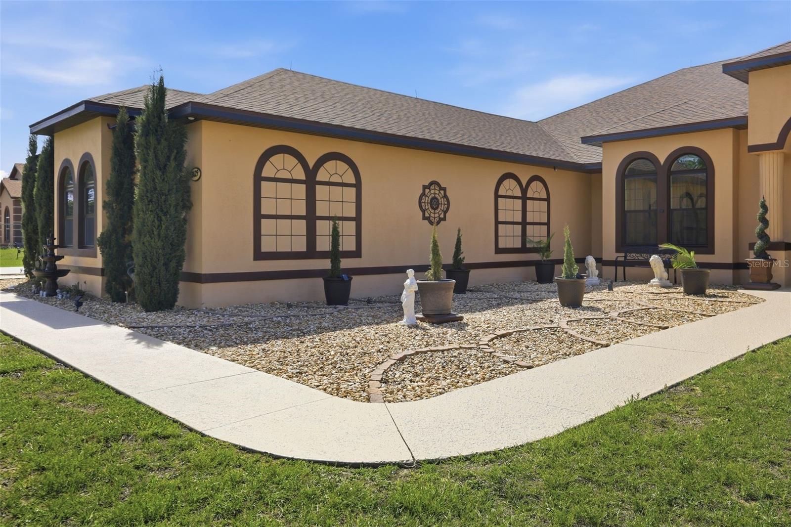 GROVELAND FARMS 32-22-25 - Residential