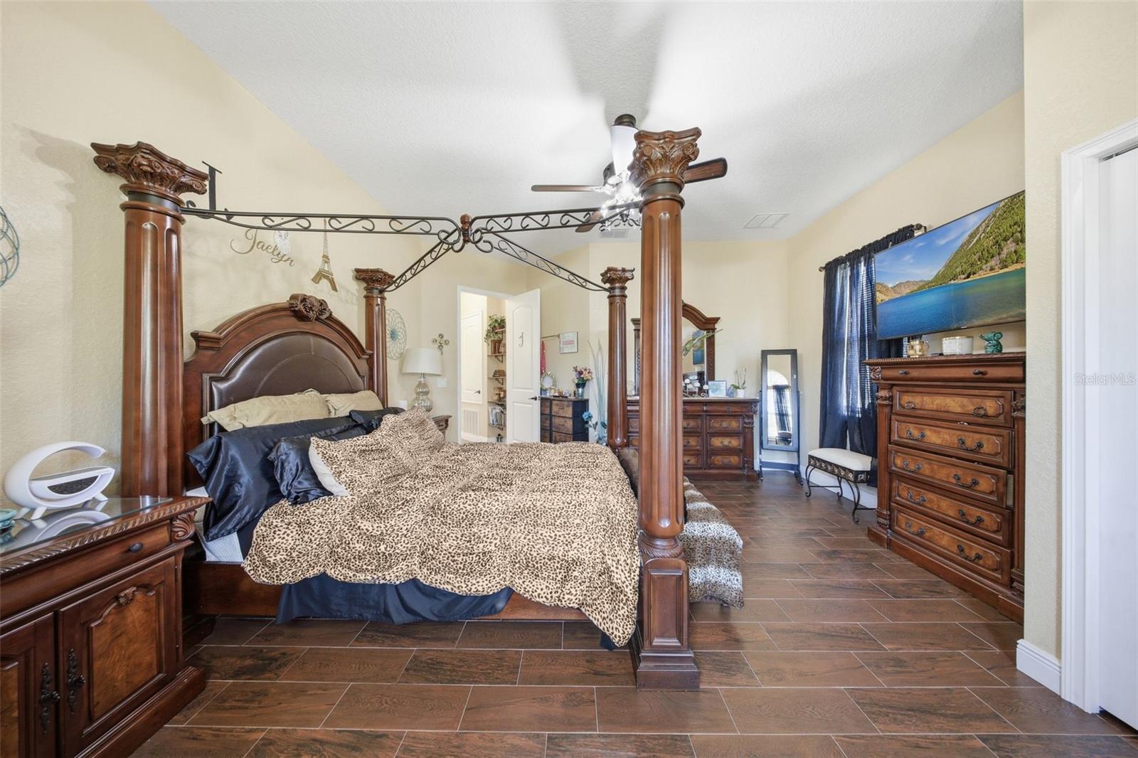 GROVELAND FARMS 32-22-25 - Residential