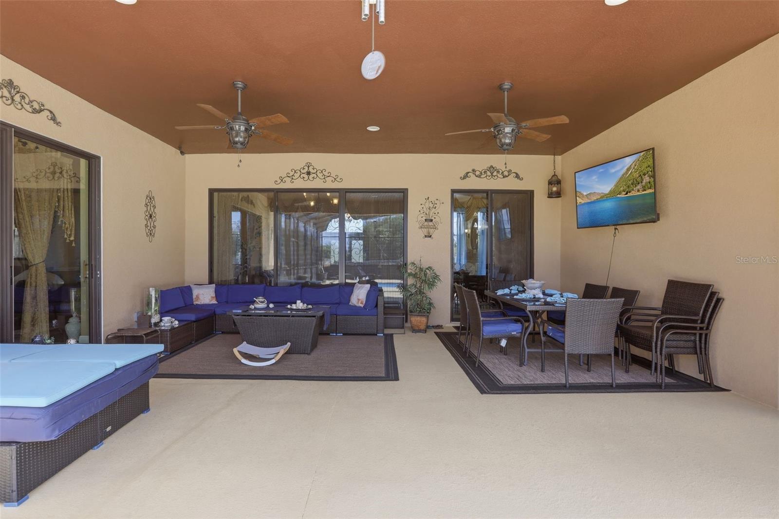 GROVELAND FARMS 32-22-25 - Residential