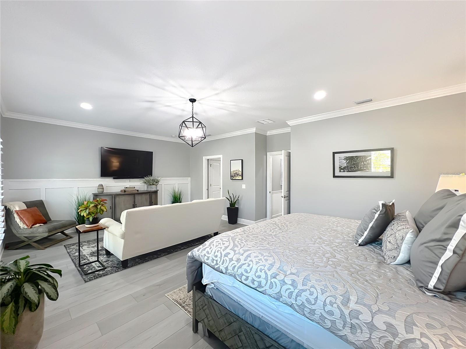 CRANE CREEK LANDING TOWNHOMES - Residential