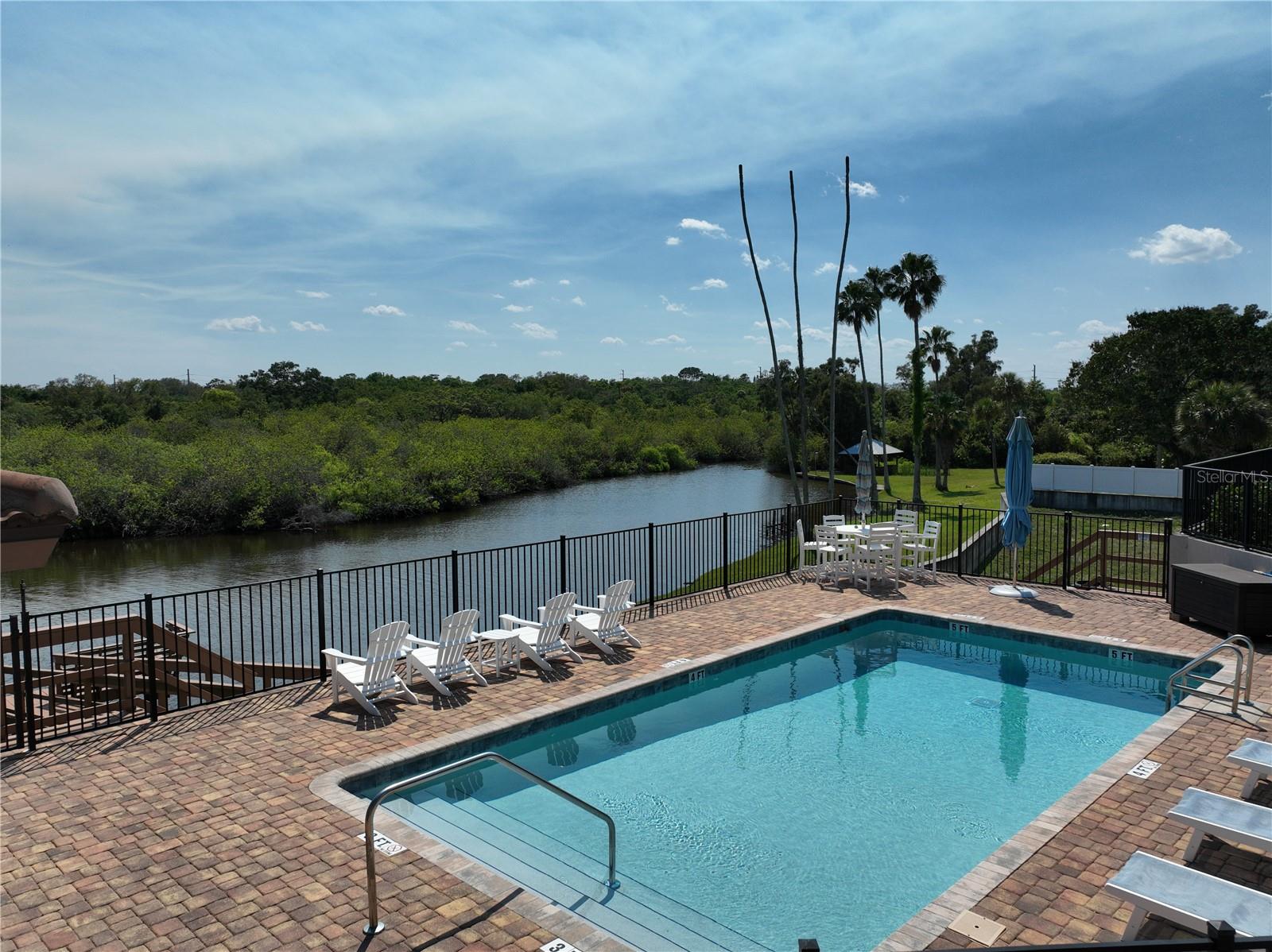 CRANE CREEK LANDING TOWNHOMES - Residential