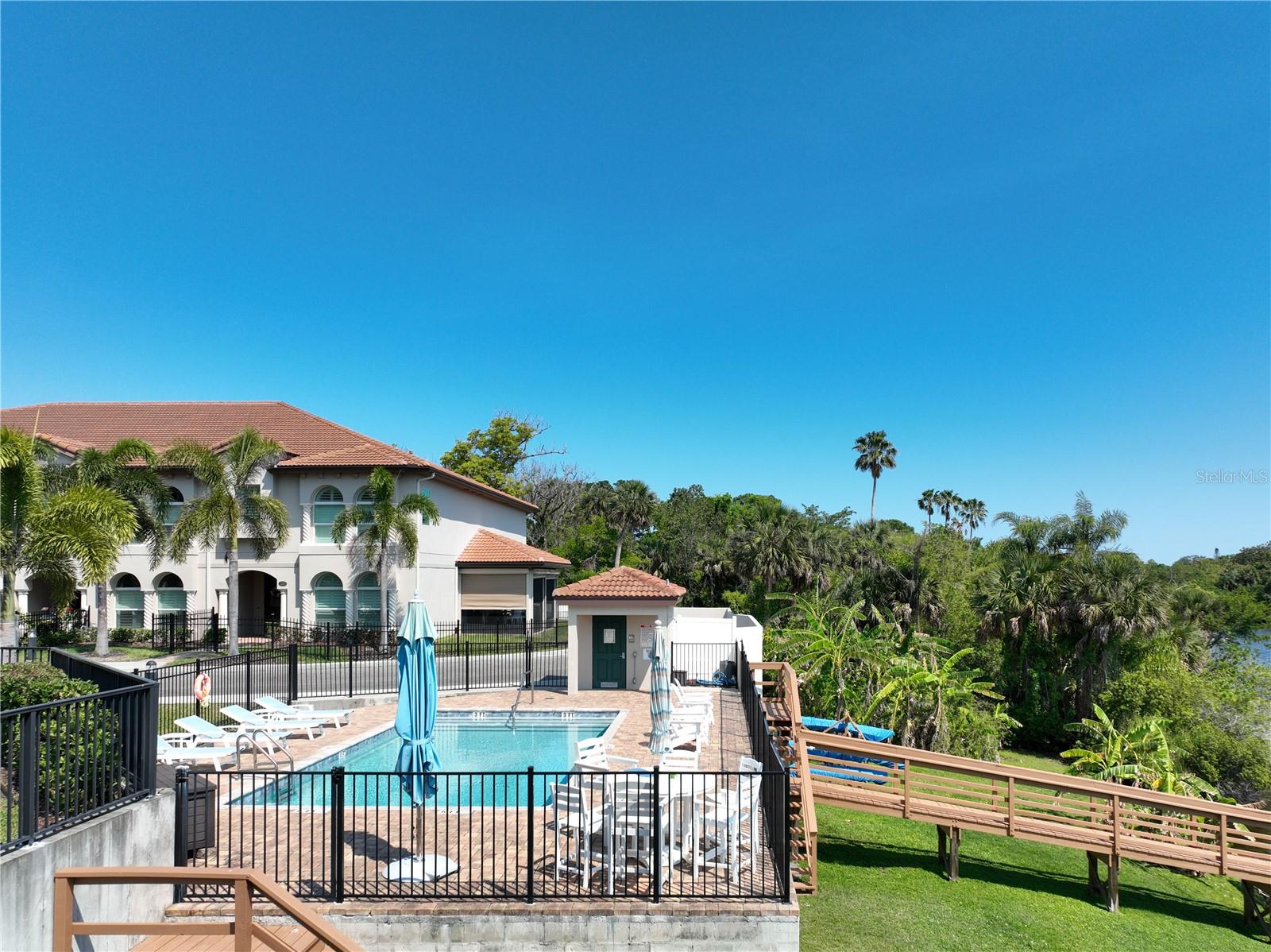 CRANE CREEK LANDING TOWNHOMES - Residential