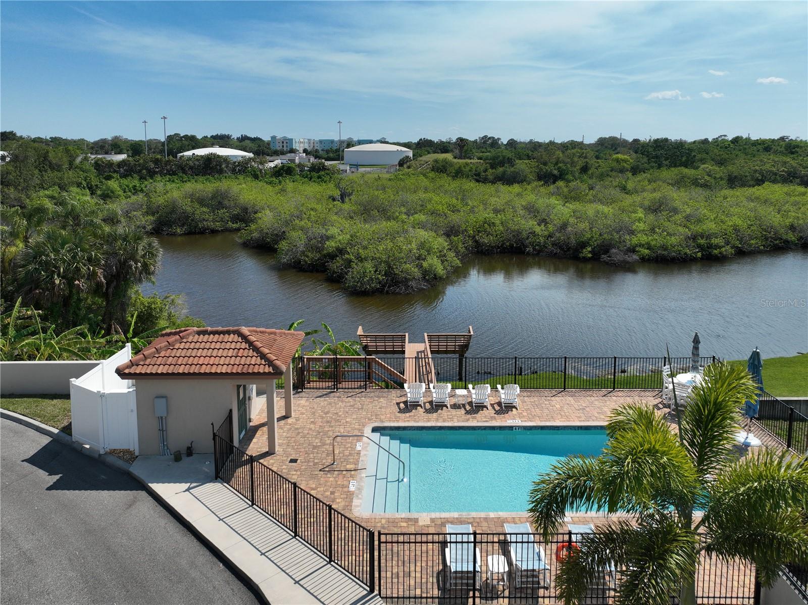 CRANE CREEK LANDING TOWNHOMES - Residential