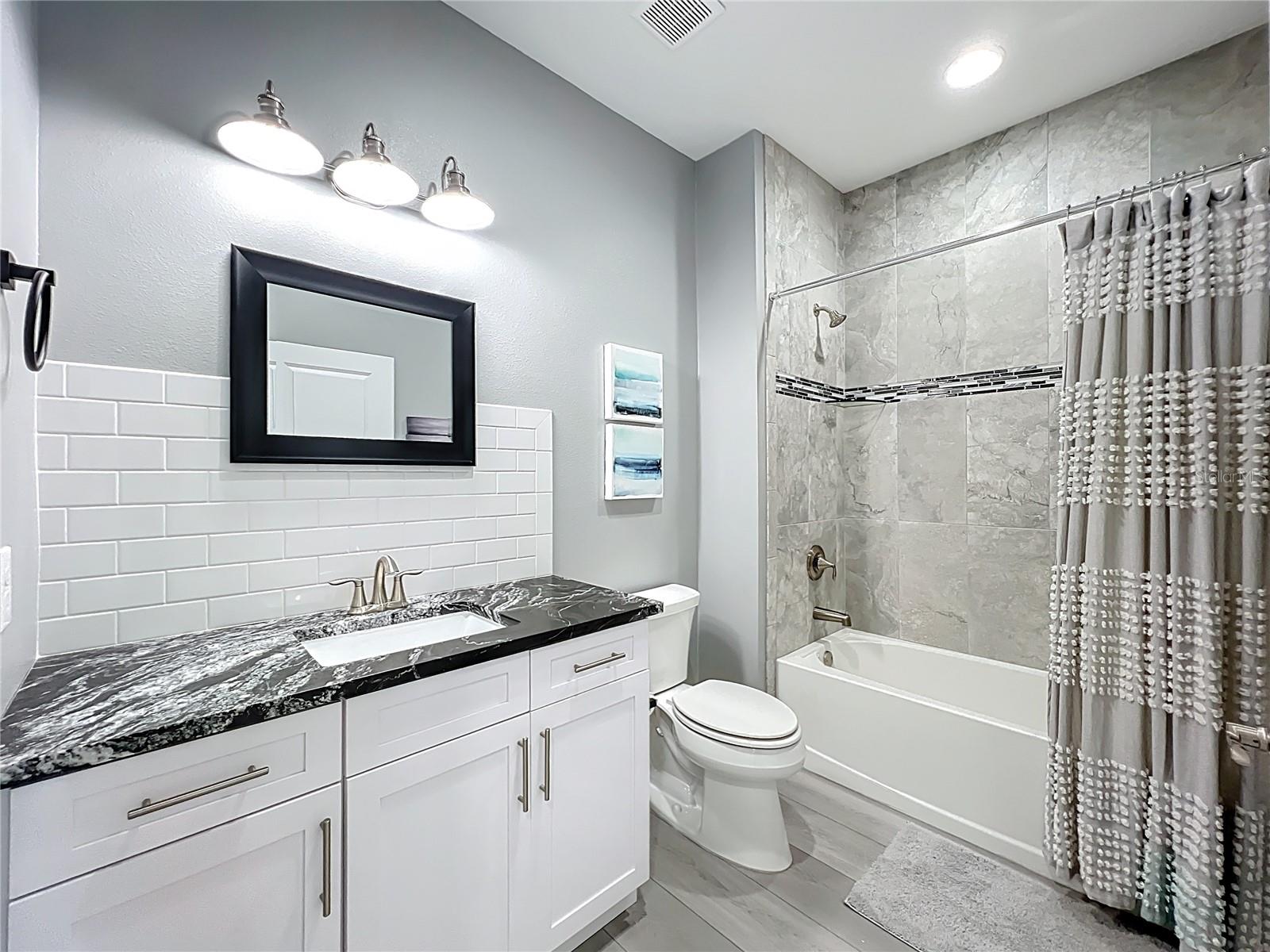 CRANE CREEK LANDING TOWNHOMES - Residential