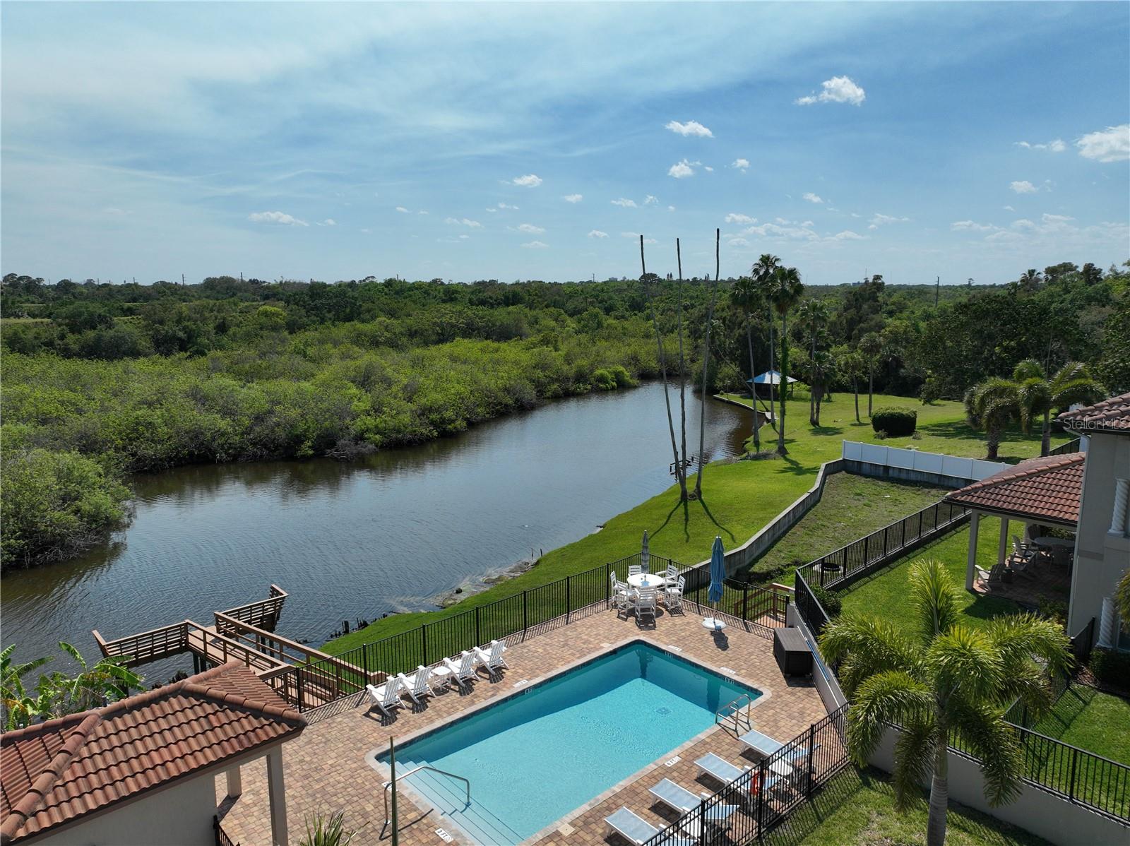 CRANE CREEK LANDING TOWNHOMES - Residential