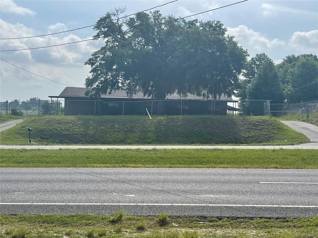 Photo of 10736 Us Highway 301, Dade City, FL 33525 (MLS # T3527229)