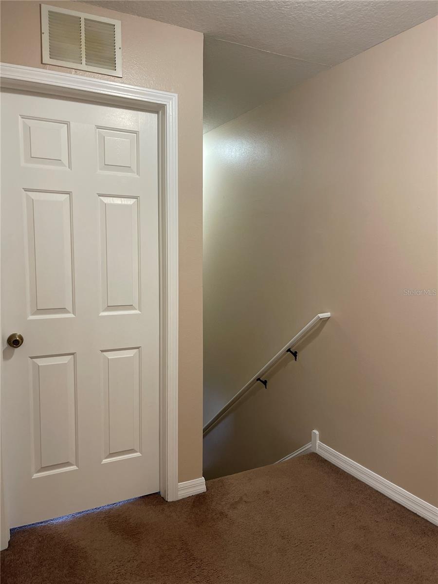 PEACH AVENUE TOWNHOMES - Residential Lease